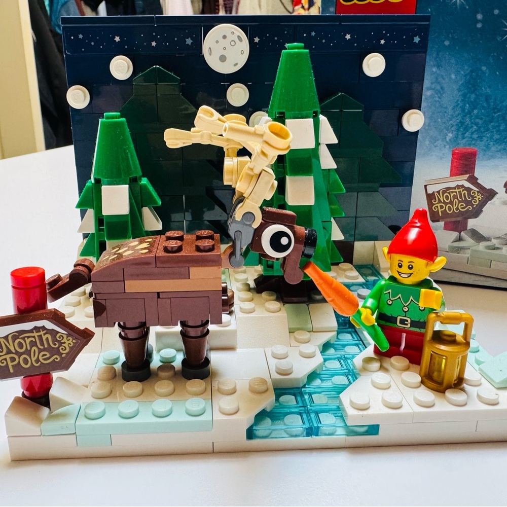 Lego Santa’s front yard 40484 Limited edition